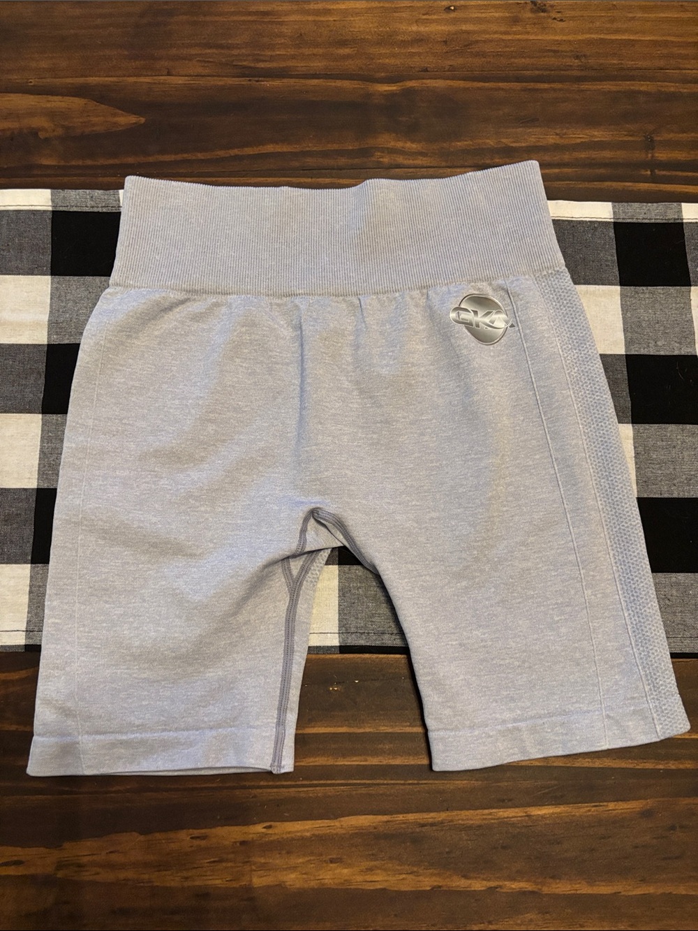 GKA medium gray fitness shorts